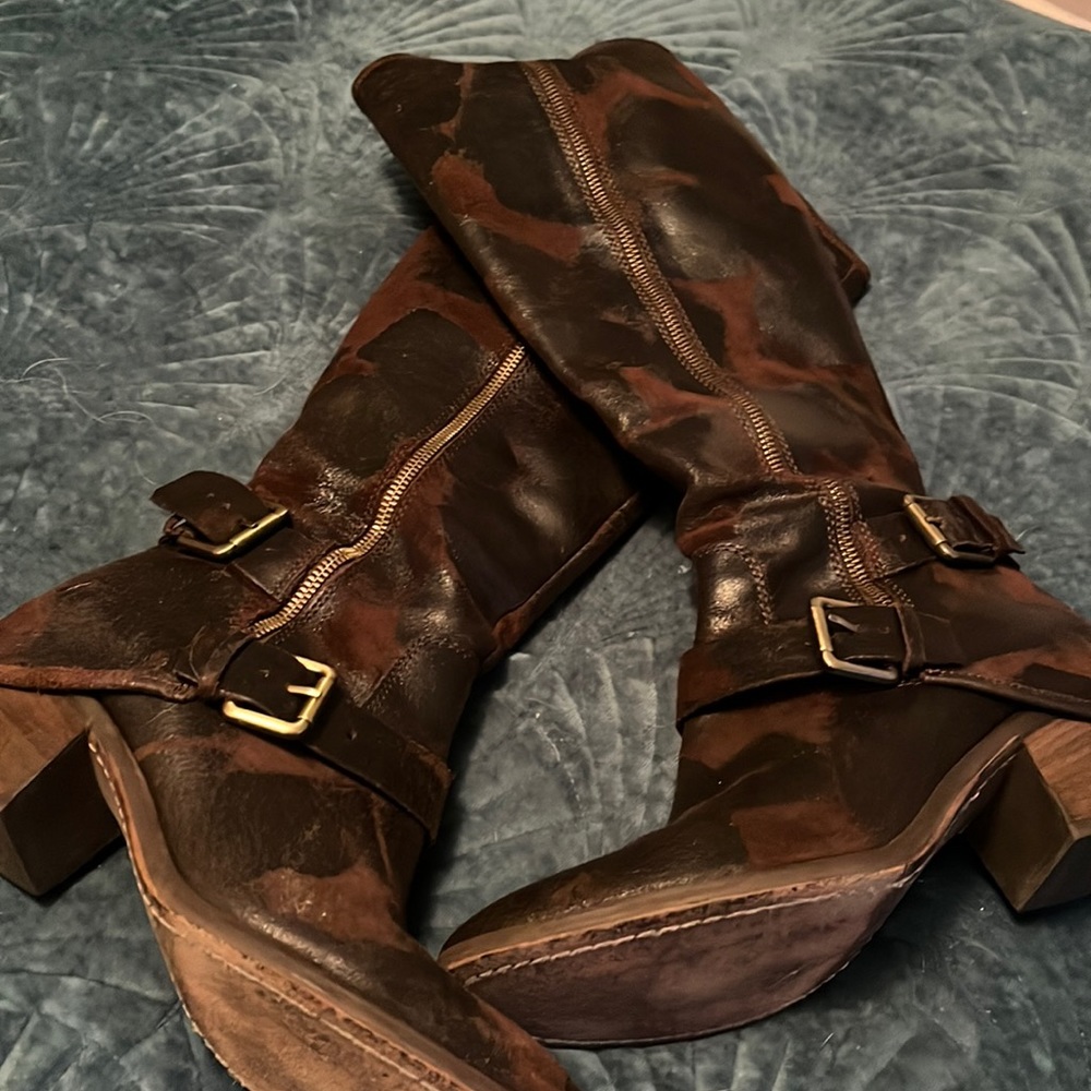Donald Pliner distressed Knee Length Boots Size 9 1/2